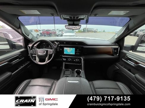 Used 2024 GMC Sierra 2500 Denali w/ Denali Reserve Package AWD/4WD image 26