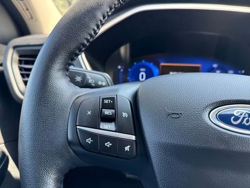 Used 2020 Ford Escape SE Sport image 21