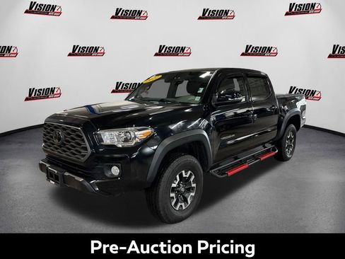 Used 2022 Toyota Tacoma TRD Off-Road image 1