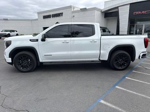 Used 2026 GMC Sierra 1500 Elevation w/ Elevation Premium Package AWD/4WD image 9