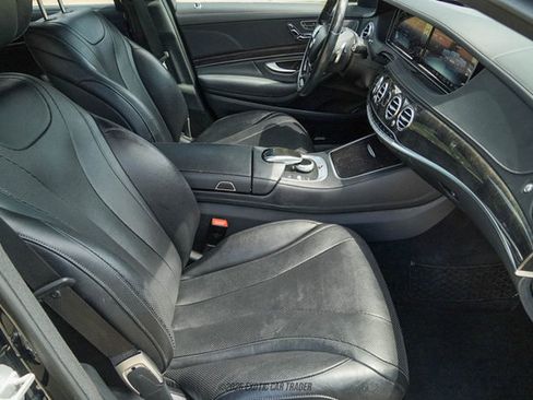 Used 2017 Mercedes-Benz S 550 4MATIC Sedan image 41