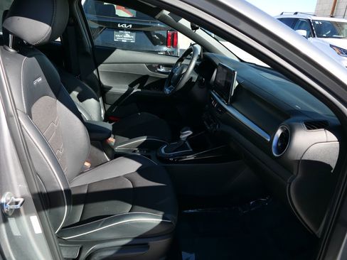Used 2023 Kia Forte GT-Line w/ GT-Line Technology Package image 27