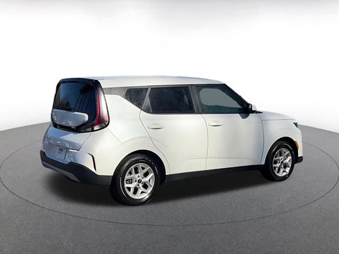 Used 2025 Kia Soul LX w/ LX Technology Package image 14