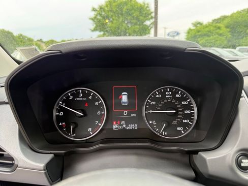 Used 2025 Subaru Crosstrek 2.0i Premium AWD/4WD image 13