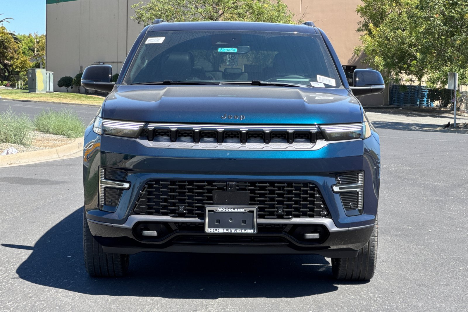 New 2026 Jeep Grand Wagoneer L Limited AWD/4WD image 8