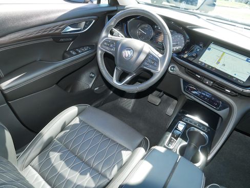 Used 2023 Buick Envision Avenir AWD/4WD image 9