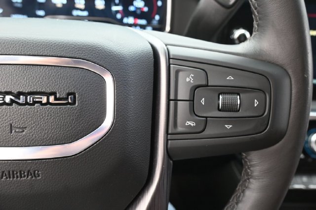 Used 2025 GMC Sierra 2500 Denali Ultimate AWD/4WD image 16
