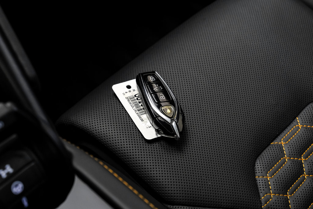 Used 2024 Lamborghini Urus S AWD/4WD image 78