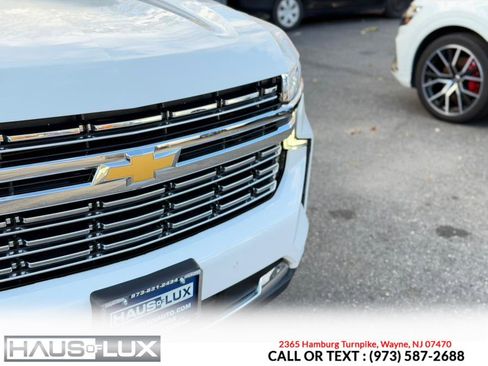 Used 2023 Chevrolet Suburban Premier image 9