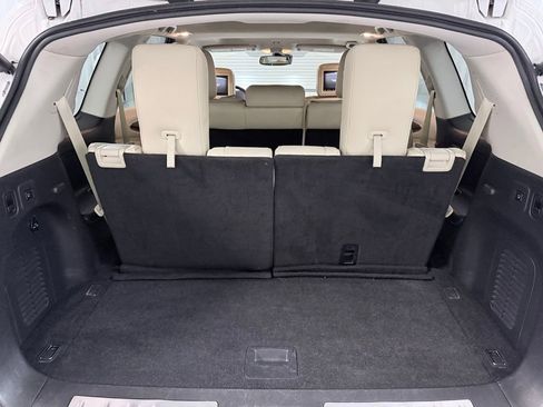 Used 2019 INFINITI QX60 Luxe w/ Sensory Package FWD image 36
