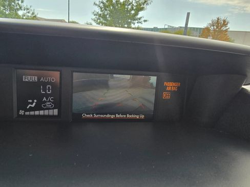 Used 2015 Subaru Forester 2.5i Limited AWD/4WD image 16