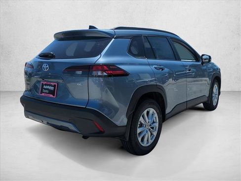 New 2026 Toyota Corolla Cross LE FWD image 2