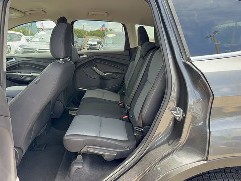 Used 2018 Ford Escape SE w/ SE Sync 3 Package FWD image 13