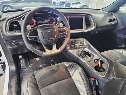 Used 2019 Dodge Challenger SRT Hellcat Redeye image 10