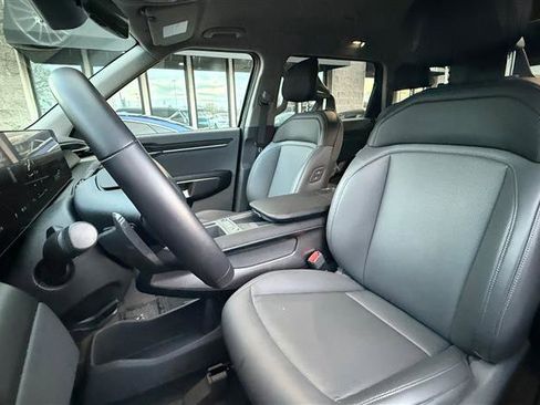 Used 2024 Kia EV9 Light Long Range image 14