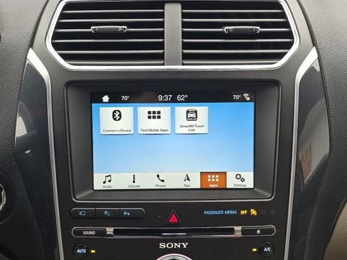 Used 2018 Ford Explorer Limited w/ Equipment Group 301A image 40