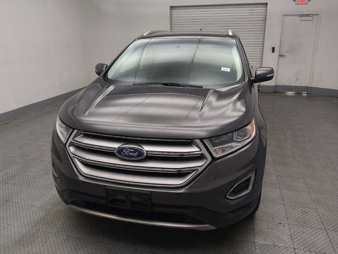 Used 2017 Ford Edge Titanium w/ Technology Package AWD/4WD image 15