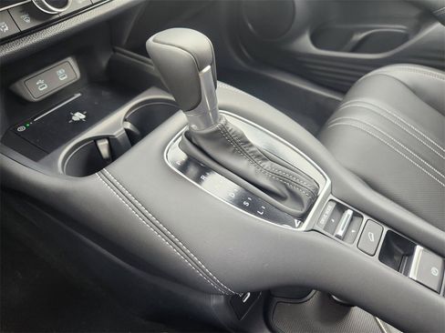New 2026 Honda HR-V EX-L image 16