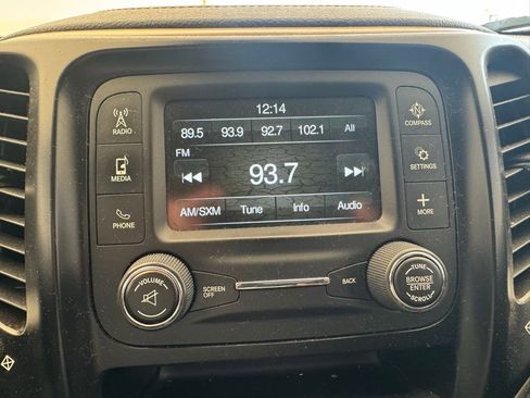 Used 2018 Jeep Cherokee Latitude image 14