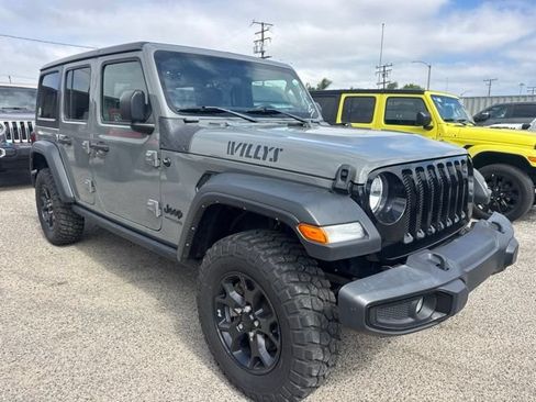 Used 2022 Jeep Wrangler Unlimited Sport AWD/4WD image 3