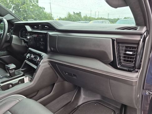 Used 2024 GMC Sierra 1500 AT4X AWD/4WD image 40