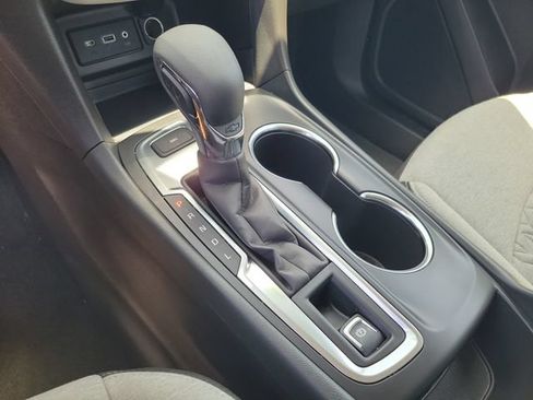 Used 2023 Chevrolet Equinox LS AWD/4WD image 31
