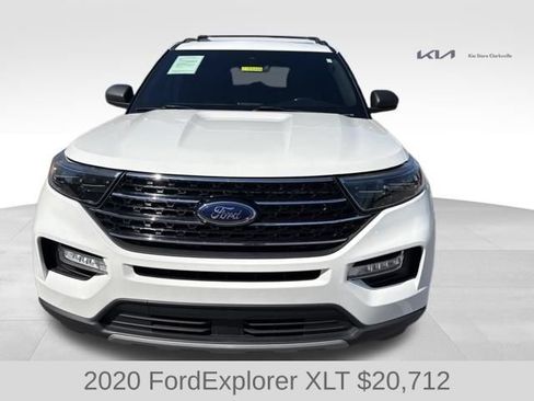 Used 2020 Ford Explorer XLT w/ Equipment Group 202A AWD/4WD image 3