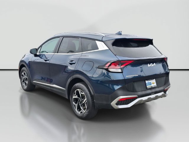 Used 2024 Kia Sportage LX AWD/4WD image 3