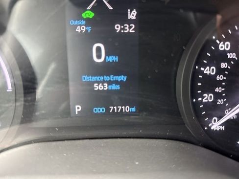 Used 2021 Toyota Sienna XLE w/ XLE Plus Package image 10