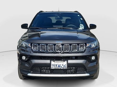 Used 2024 Jeep Compass Limited image 8