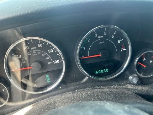 Used 2012 Jeep Wrangler Unlimited Sport AWD/4WD image 4