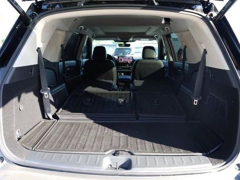 New 2026 Nissan Pathfinder Platinum AWD/4WD image 9