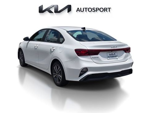 Certified 2024 Kia Forte LXS w/ LXS Technology Package FWD image 10