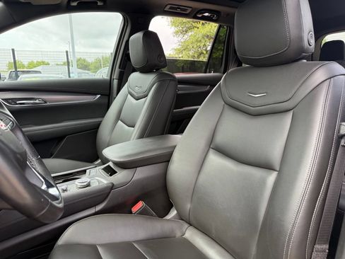 Used 2023 Cadillac XT6 Luxury FWD image 11