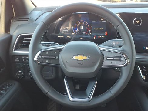 New 2026 Chevrolet Suburban LS image 17