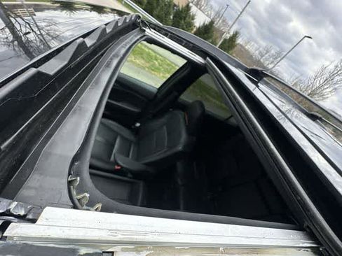 Used 2022 Honda Pilot TrailSport image 6