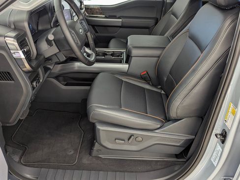 New 2026 Ford F250 Lariat w/ Chrome Package image 5