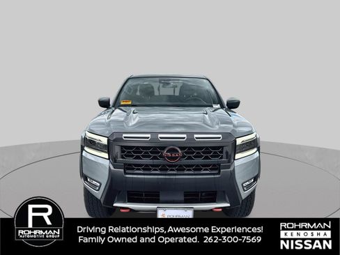 Used 2025 Nissan Frontier PRO-4X AWD/4WD image 9