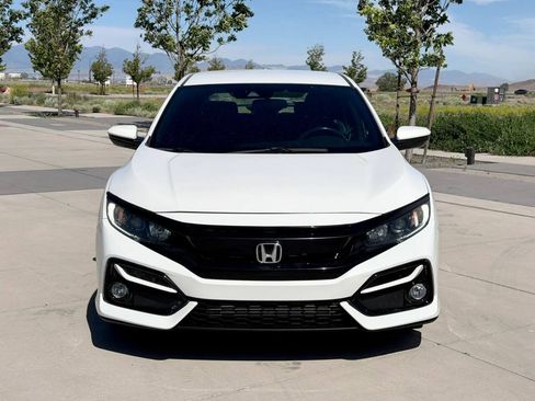 Used 2020 Honda Civic Sport image 2