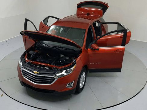 Used 2020 Chevrolet Equinox LT FWD image 21