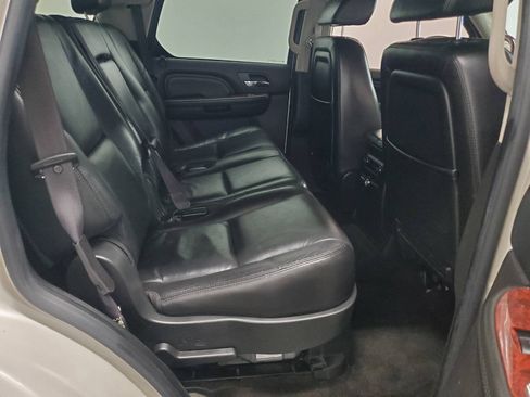 Used 2009 Cadillac Escalade 4WD Hybrid image 17