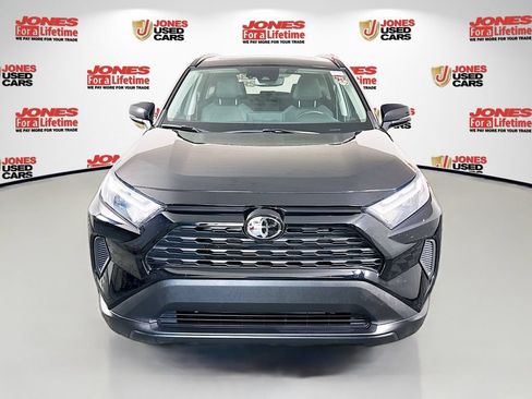 Certified 2022 Toyota RAV4 XLE w/ Convenience Package AWD/4WD image 12