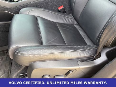 Certified 2023 Volvo XC40 B5 Ultimate w/ Protection Package Premier image 29