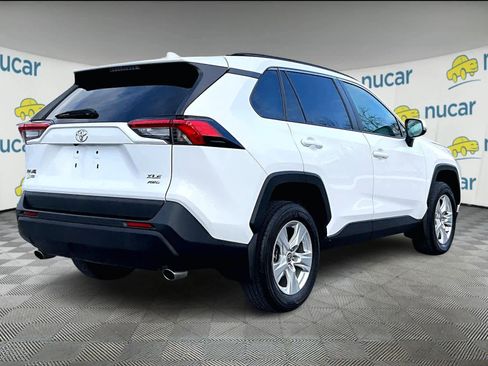 Used 2021 Toyota RAV4 XLE image 6