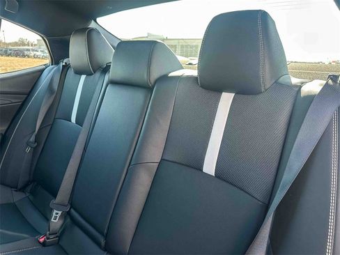 Used 2025 Toyota Camry SE image 19