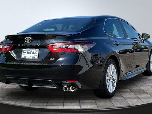 Used 2024 Toyota Camry SE FWD image 6