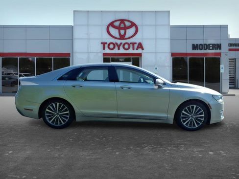 Used 2017 Lincoln MKZ Select w/ Select Plus Package FWD image 7