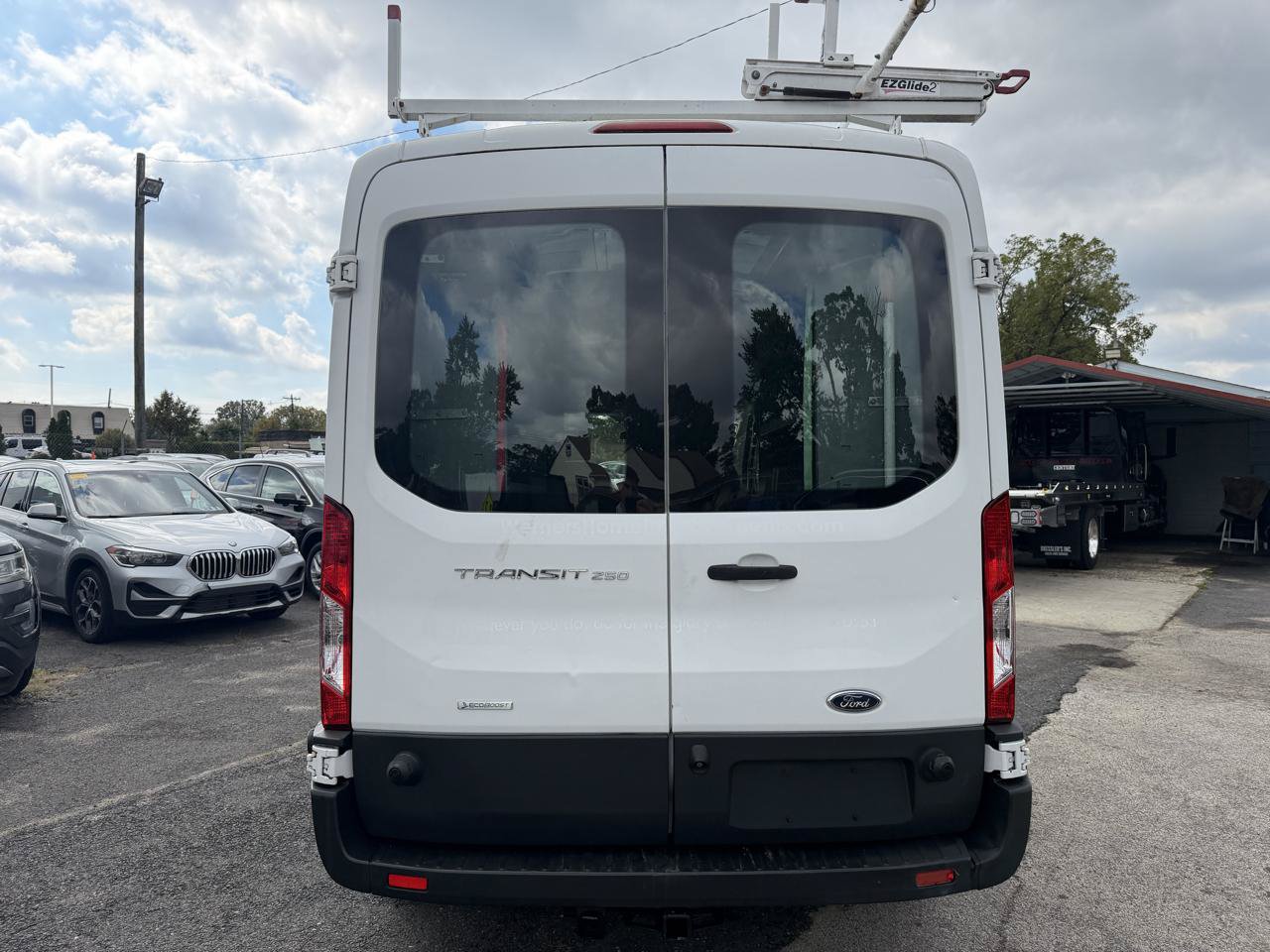 Used 2015 Ford Transit 250 148 Medium Roof w/ Exterior Upgrade Package RWD image 7