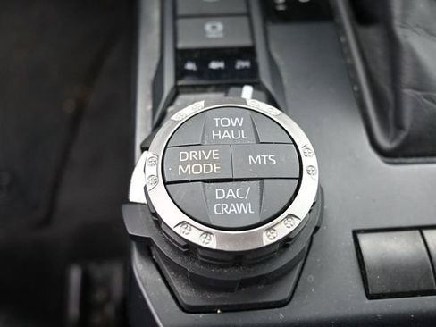 Used 2024 Toyota Tacoma TRD Off-Road image 29