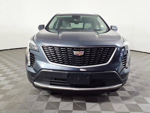Used 2019 Cadillac XT4 Premium Luxury w/ Cold Weather Package FWD image 2